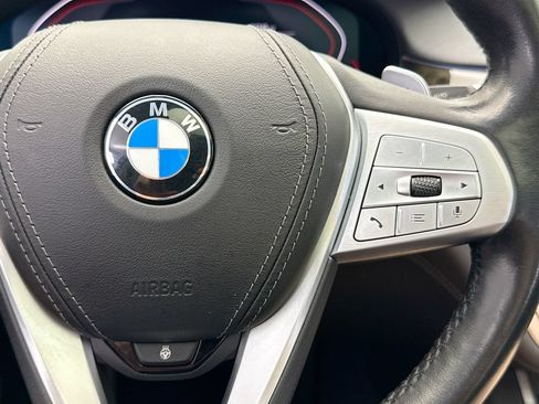 Used 2020 BMW 740i w/ Premium Package RWD image 12