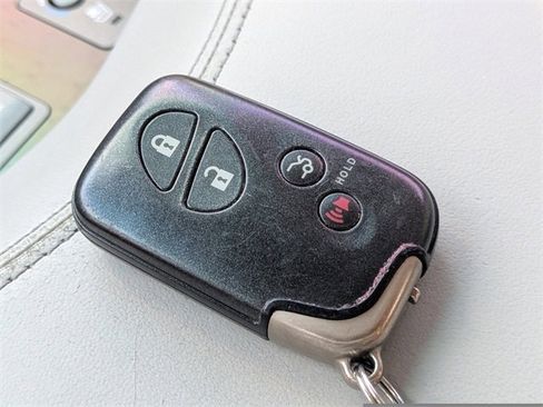 Used 2011 Lexus LS 460 image 31