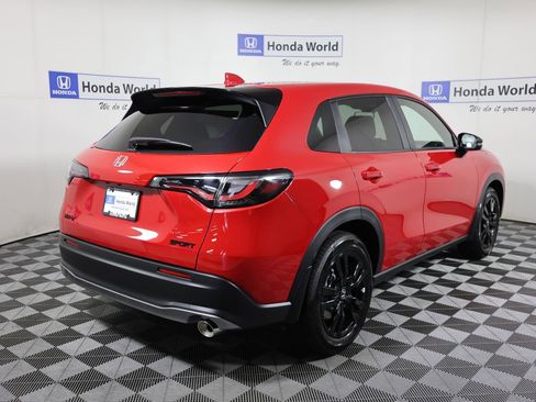 New 2027 Honda HR-V Sport image 4