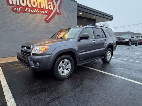 Used 2008 Toyota 4Runner SR5 image 2