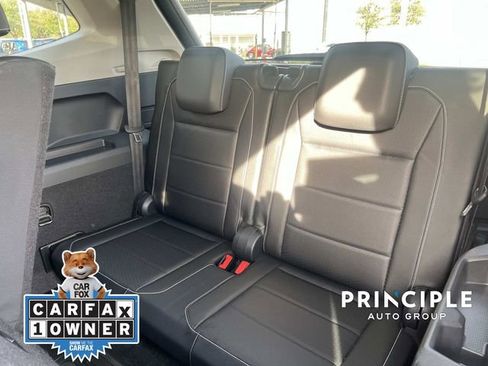 Certified 2021 Volkswagen Tiguan SE image 29