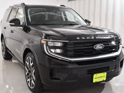 New 2027 Ford Expedition Platinum w/ Platinum Ultimate Package AWD/4WD image 4