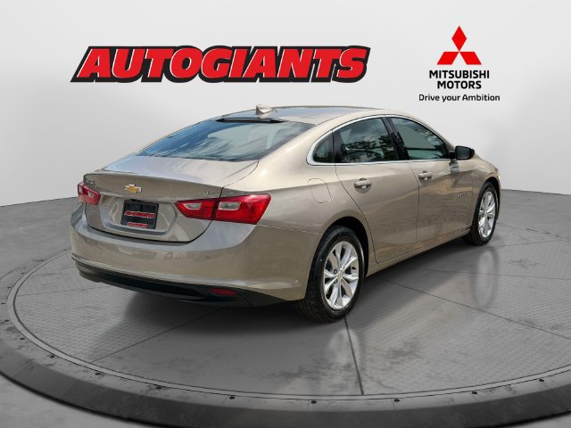 Used 2025 Chevrolet Malibu LT FWD image 4