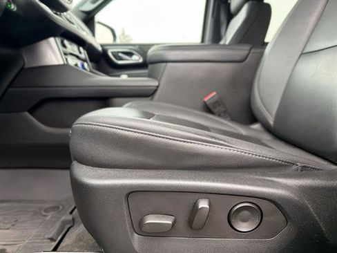 Used 2023 Chevrolet Tahoe Z71 w/ Off-Road Capability Package image 14