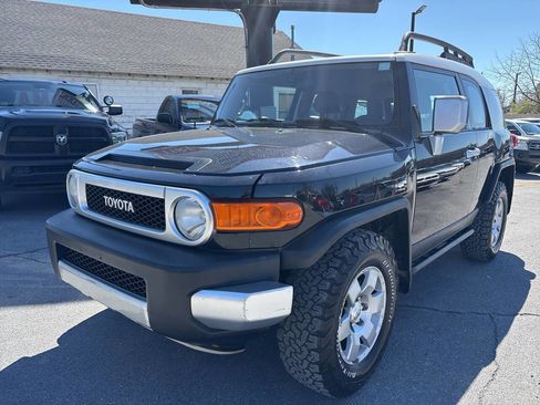 Used 2008 Toyota FJ Cruiser 4WD image 8