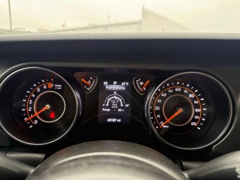Used 2022 Jeep Wrangler Unlimited Sport AWD/4WD image 18