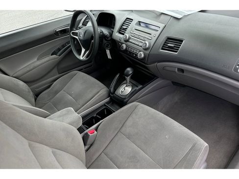 Used 2010 Honda Civic DX-VP image 16