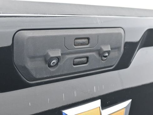 Used 2023 Chevrolet Silverado 1500 Custom image 35