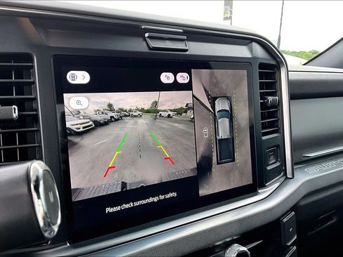 Used 2025 Ford F250 Platinum AWD/4WD image 18