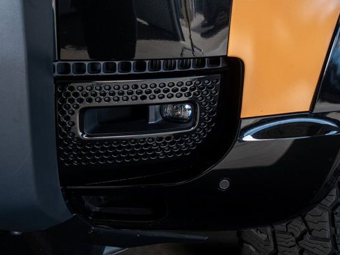 Used 2022 Land Rover Defender 110 X-Dynamic SE image 14