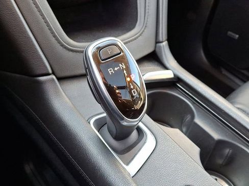 Used 2019 Cadillac XT5 Premium Luxury image 16