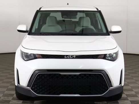 Certified 2023 Kia Soul LX w/ LX Technology Package FWD image 10
