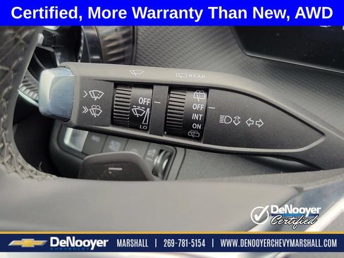 Used 2026 Chevrolet Equinox LT AWD/4WD image 17