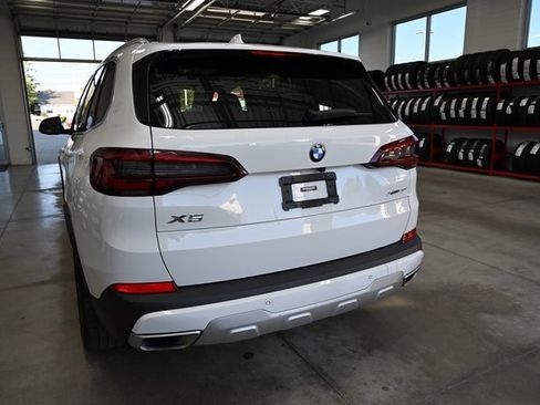 Used 2021 BMW X5 xDrive40i w/ Premium Package image 7