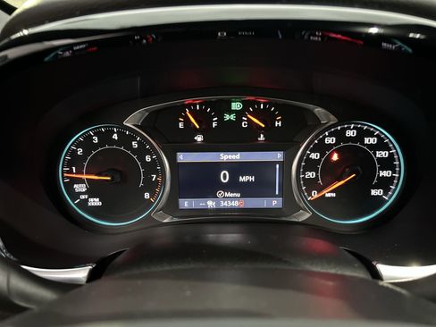 Used 2023 Chevrolet Traverse RS image 15