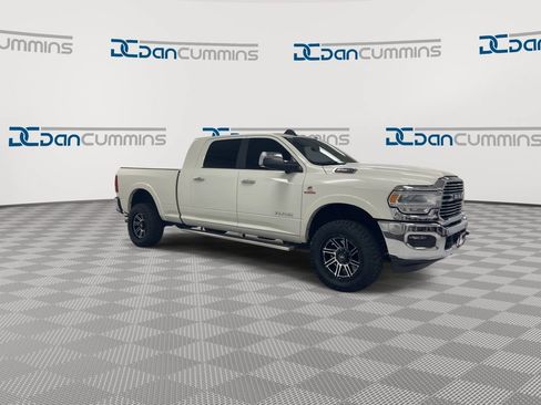 Used 2022 RAM 2500 Laramie AWD/4WD image 2