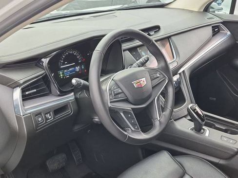 Certified 2018 Cadillac XT5 Premium Luxury w/ Driver Assist Package FWD image 10