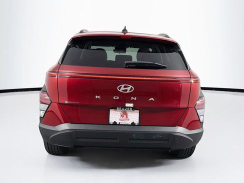 Used 2025 Hyundai Kona SEL FWD image 8