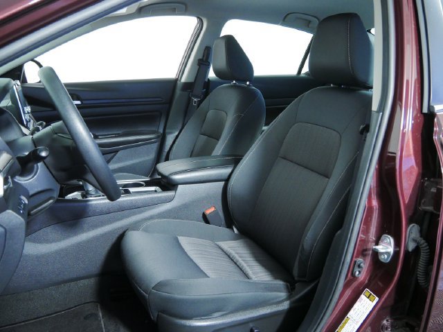 Used 2024 Nissan Altima 2.5 SV FWD image 20