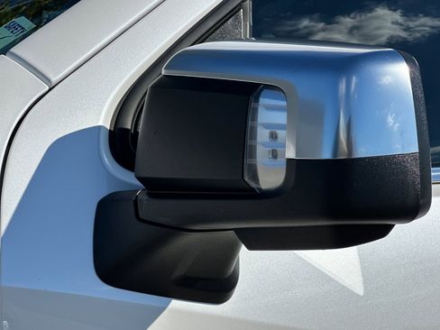 Used 2024 Chevrolet Silverado 1500 High Country w/ Technology Package image 54