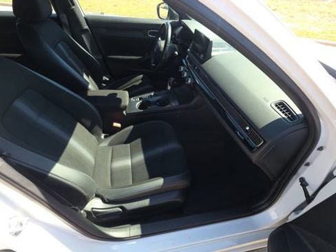 Used 2022 Honda Civic Sport image 29