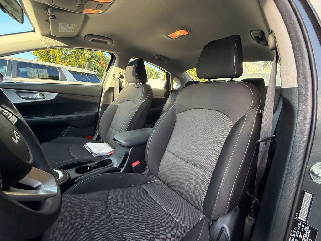 Certified 2024 Kia Forte LXS FWD image 4
