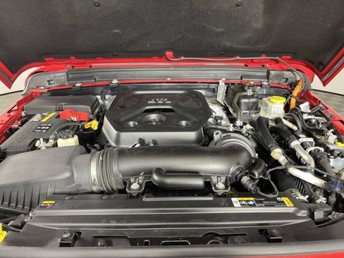 Used 2024 Jeep Wrangler Unlimited Sahara image 7