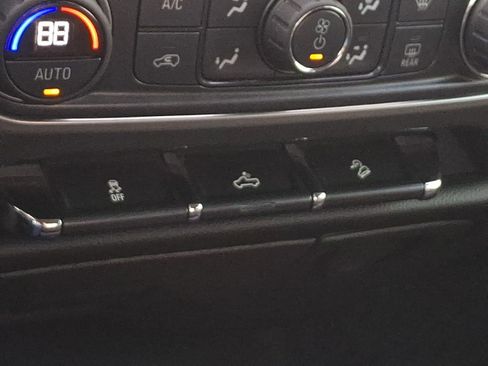 Used 2018 Chevrolet Silverado 1500 LT w/ All Star Edition image 24