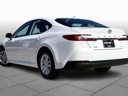 Used 2025 Toyota Camry LE image 9