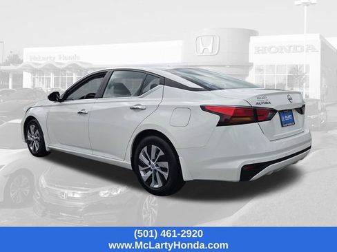Used 2024 Nissan Altima 2.5 S FWD image 3