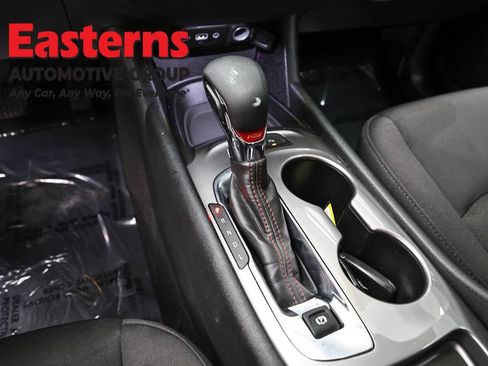Used 2025 Chevrolet Malibu RS FWD image 12