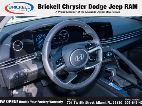 Used 2025 Hyundai Elantra Limited FWD image 15