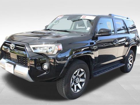 Certified 2024 Toyota 4Runner TRD Off-Road AWD/4WD image 10