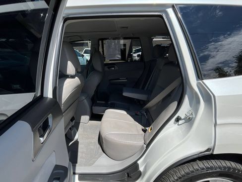 Used 2010 Subaru Forester 2.5X Limited AWD/4WD image 20
