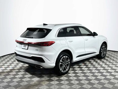Certified 2025 Audi Q5 Premium w/ Convenience Package AWD/4WD image 7