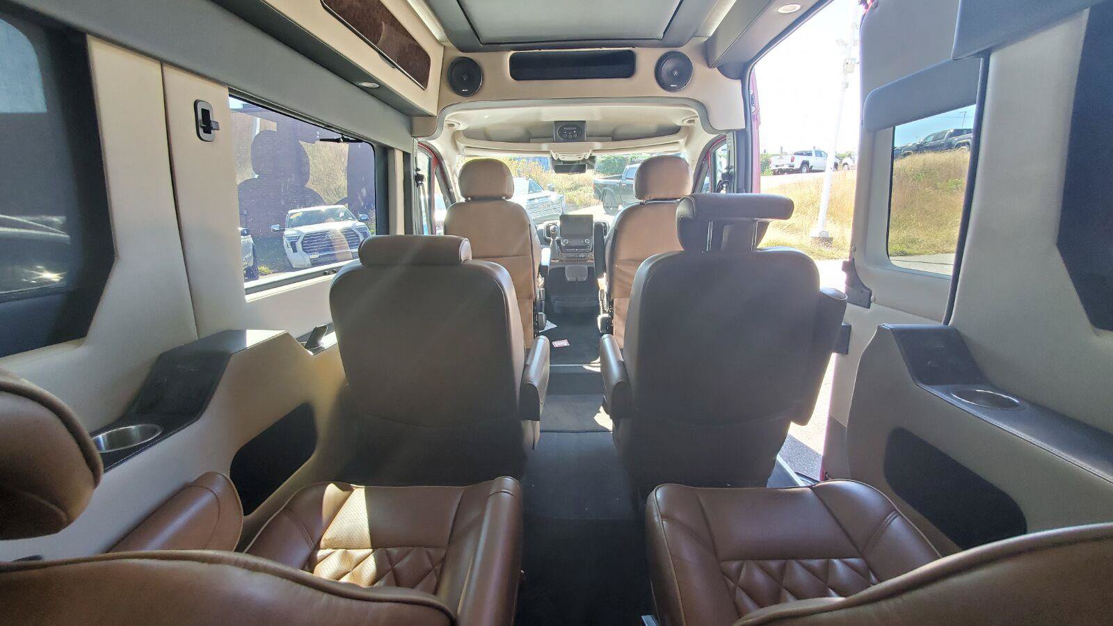 Used 2023 RAM ProMaster 2500 w/ Premium Convenience Group (B) FWD image 7