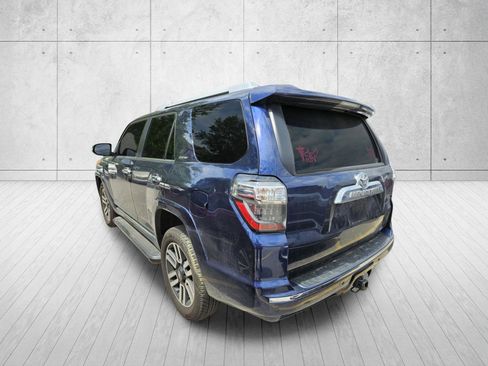 Used 2024 Toyota 4Runner Limited AWD/4WD image 9