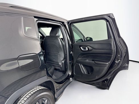 Used 2022 Jeep Compass Altitude image 28