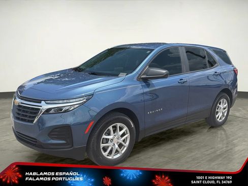 Certified 2024 Chevrolet Equinox LS w/ LS Convenience Package FWD image 2