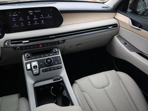 Used 2025 Hyundai Palisade Limited image 13