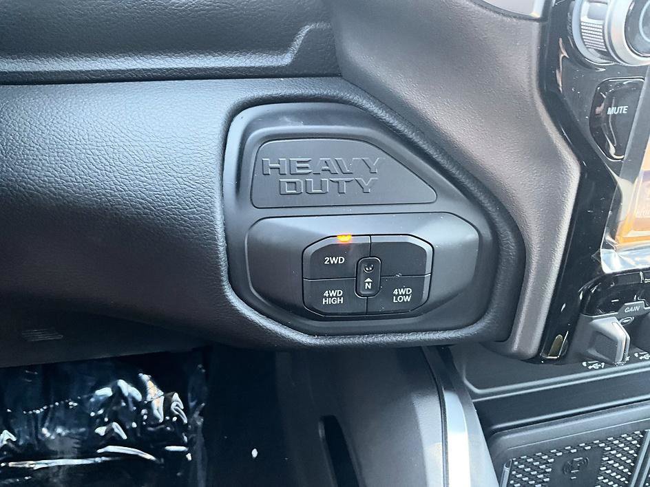 New 2026 RAM 3500 Big Horn AWD/4WD image 21