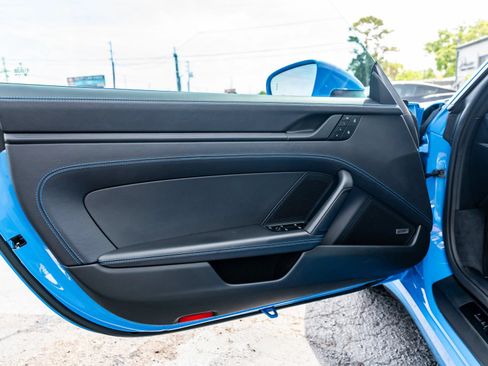 Used 2022 Porsche 911 GT3 RS image 96