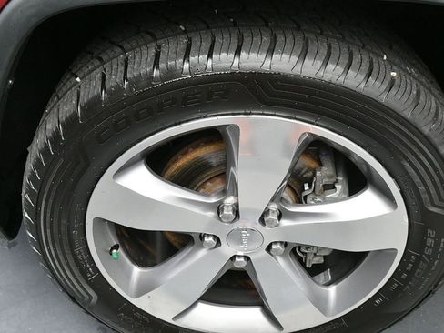 Used 2014 Jeep Grand Cherokee Limited image 12