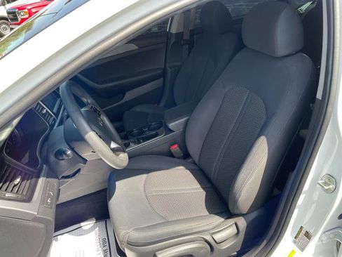 Used 2018 Hyundai Sonata SE FWD image 17