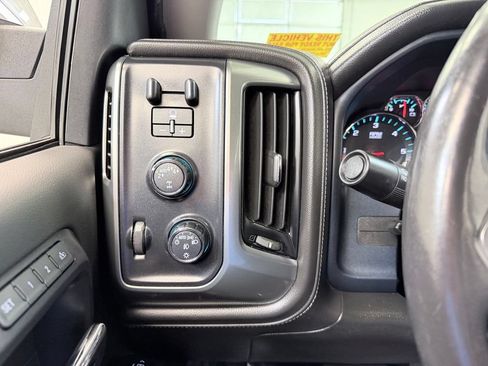 Used 2018 Chevrolet Silverado 1500 LTZ w/ Sport Package AWD/4WD image 37