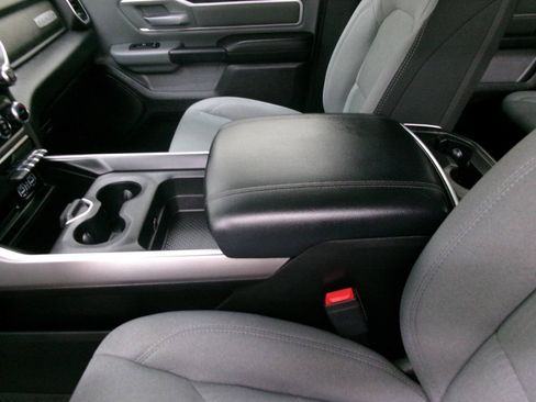 Used 2020 RAM 1500 Big Horn AWD/4WD image 25