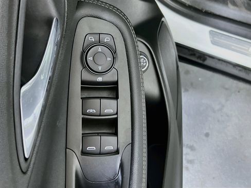 Used 2021 Buick Encore GX Select FWD image 17