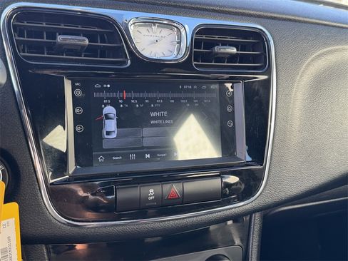 Used 2012 Chrysler 200 Touring image 12