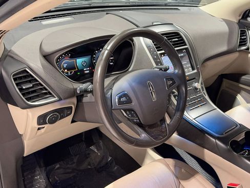 Used 2017 Lincoln MKX Reserve w/ Luxury Package image 14