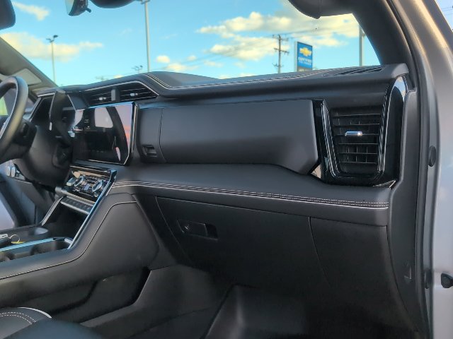 Used 2024 GMC Sierra 2500 AT4X AWD/4WD image 51